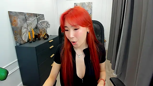 AnnaReyla online show from March 26, 2026, 7:45 pm