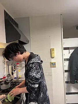 nunnun00 online show from December 20, 2025, 11:46 am