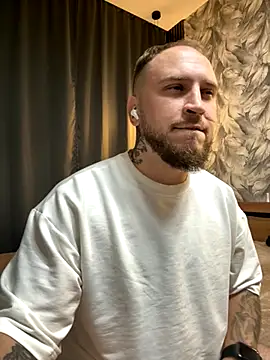  XxX-XxX  online show from October 5, 2025, 7:26 pm