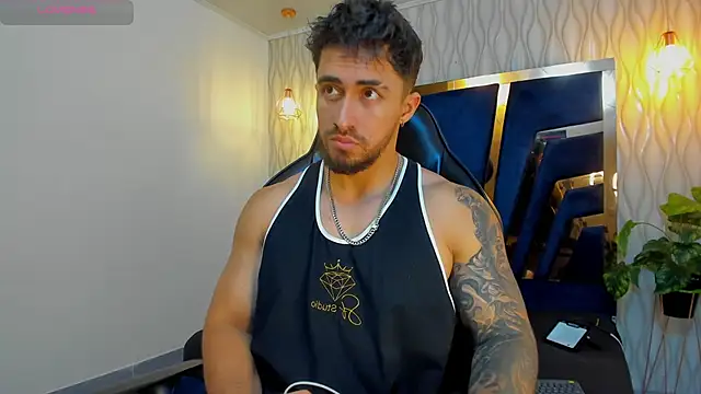 Snapshot of Brad_Summer chatting on November 1, 2025, 5:18 pm Brad Summer online show from November 1, 2025, 5:18 pm