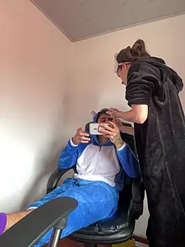 Snapshot of MARIELSINS_AND_DAIKIJACK chatting on March 7, 2025, 4:44 pm MARIELSINS AND DAIKIJACK online show from March 7, 2025, 4:44 pm