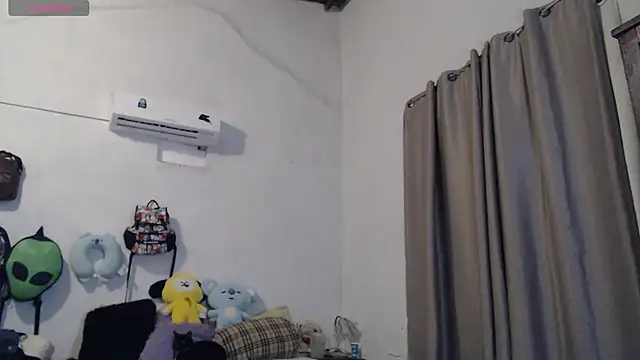 Snapshot of MARIELSINS_AND_DAIKIJACK chatting on October 11, 2025, 10:33 pm MARIELSINS AND DAIKIJACK online show from October 11, 2025, 10:33 pm