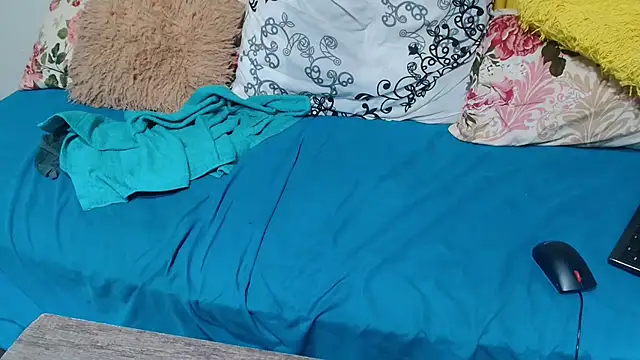 ShySexyBaddie online show from March 9, 2025, 4:55 pm