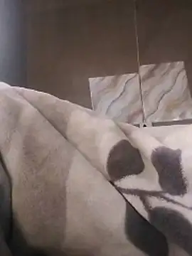 LaneYam online show from April 9, 2026, 5:53 am