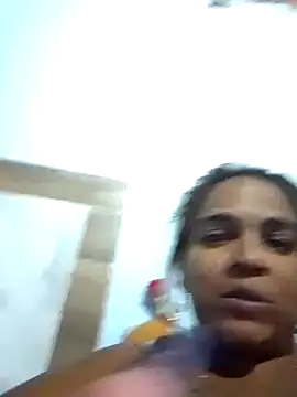 Snapshot of Teresa_mm chatting on October 24, 2025, 1:04 am Teresa mm online show from October 24, 2025, 1:04 am