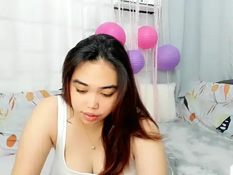 Love Maybe online show from November 26, 2025, 9:31 am