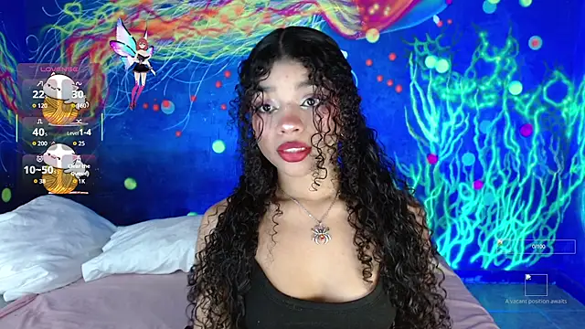 lucie petite online show from November 13, 2025, 6:34 pm