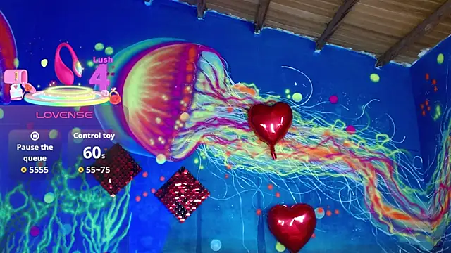 lucie petite online show from September 26, 2025, 6:15 pm