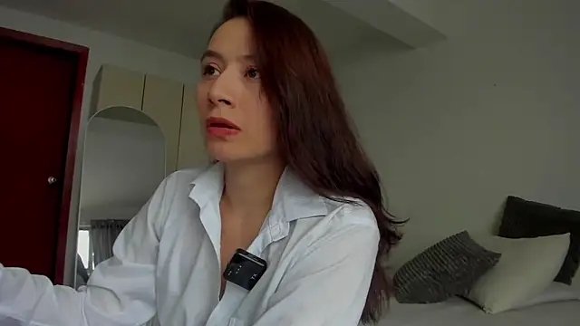 Andrewine89 online show from November 4, 2025, 8:34 pm