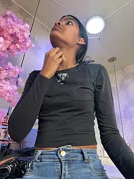 BriannaRoses online show from April 12, 2026, 4:05 am