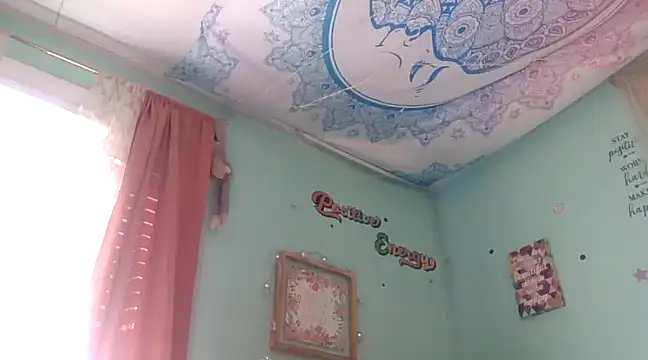 hunybunz69 online show from March 17, 2025, 4:01 pm