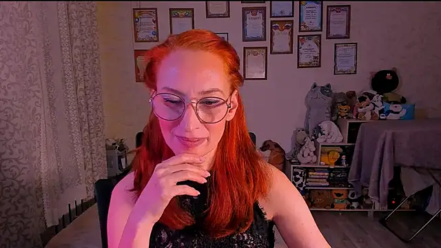 Snapshot of red_rocco chatting on March 8, 2025, 4:39 pm red rocco online show from March 8, 2025, 4:39 pm