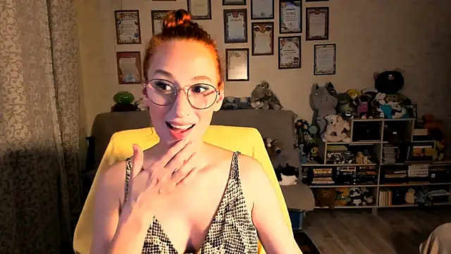 Snapshot of red_rocco chatting on October 18, 2025, 3:47 pm red rocco online show from October 18, 2025, 3:47 pm