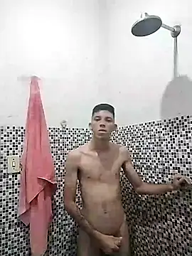 Snapshot of welitonzz28 chatting on May 12, 2026, 10:27 pm welitonzz28 online show from May 12, 2026, 10:27 pm
