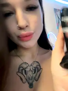 Arya Black online show from November 27, 2025, 5:08 am