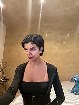 Snapshot of Rosariolovex chatting on February 5, 2025, 10:41 am Rosariolovex online show from February 5, 2025, 10:41 am