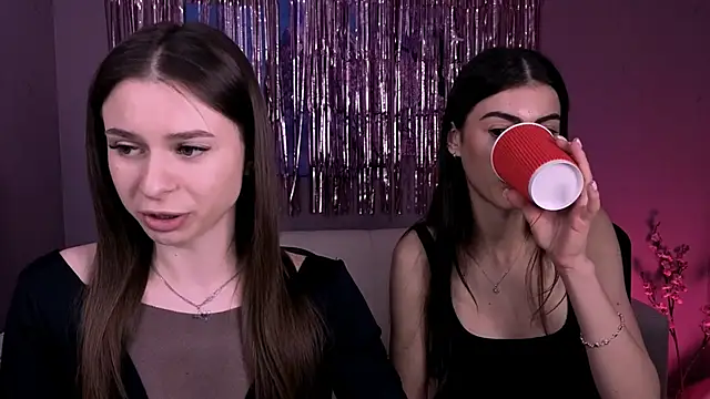 Snapshot of flora_ri chatting on February 25, 2026, 10:37 am flora ri online show from February 25, 2026, 10:37 am