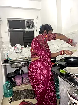 Snapshot of YourSuperTanya chatting on December 1, 2025, 3:13 pm YourSuperTanya online show from December 1, 2025, 3:13 pm