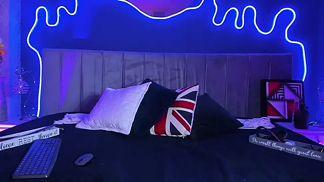 JeanneSabatier online show from January 31, 2026, 8:07 pm