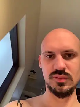 AssHunter4k online show from April 23, 2026, 7:59 am