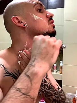 AssHunter4k online show from December 3, 2025, 8:36 am