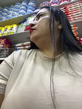 Miia Jazmin online show from April 19, 2026, 1:12 pm