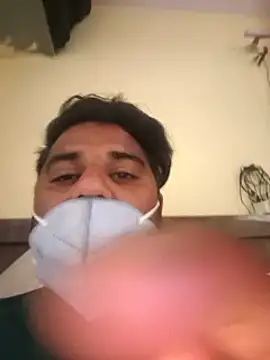 Snapshot of Raziv_komal143 chatting on March 6, 2025, 8:19 am Raziv komal143 online show from March 6, 2025, 8:19 am