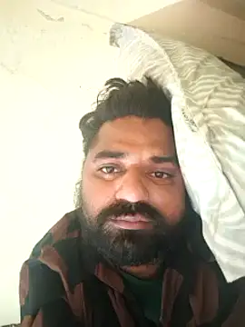 Snapshot of Raziv_komal143 chatting on February 26, 2025, 11:21 am Raziv komal143 online show from February 26, 2025, 11:21 am