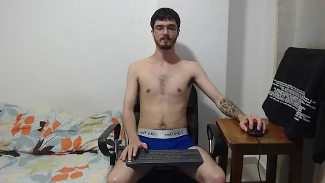 Snapshot of Aleex_Miller chatting on November 13, 2025, 12:58 am Aleex Miller online show from November 13, 2025, 12:58 am