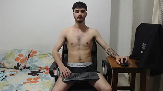 Snapshot of Aleex_Miller chatting on November 28, 2025, 3:28 am Aleex Miller online show from November 28, 2025, 3:28 am