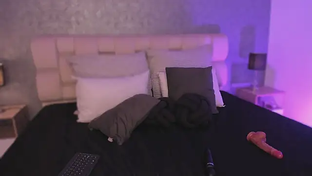 Snapshot of ah_mara_ chatting on March 13, 2025, 3:06 pm ah mara online show from March 13, 2025, 3:06 pm