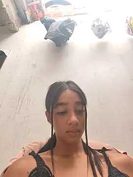 Zoe Sweett18 online show from November 20, 2025, 1:12 pm