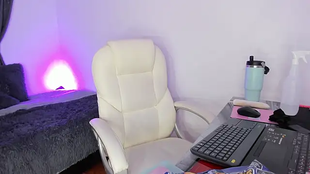 ashanty b5 online show from October 23, 2025, 3:05 am