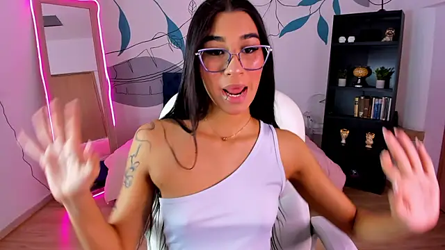 Snapshot of Dana_Paula chatting on December 4, 2025, 11:20 am Dana Paula online show from December 4, 2025, 11:20 am