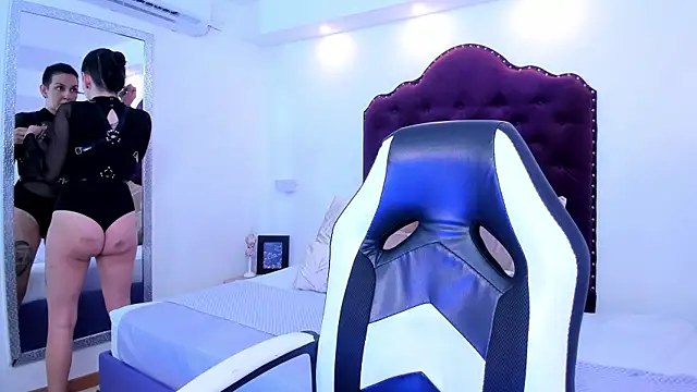 Snapshot of ana_liebert chatting on March 4, 2025, 12:12 pm ana liebert online show from March 4, 2025, 12:12 pm