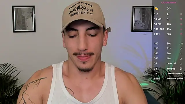 Snapshot of dylanspencer28 chatting on March 17, 2025, 11:24 pm dylanspencer28 online show from March 17, 2025, 11:24 pm