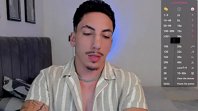 Snapshot of dylanspencer28 chatting on March 2, 2025, 10:23 pm dylanspencer28 online show from March 2, 2025, 10:23 pm