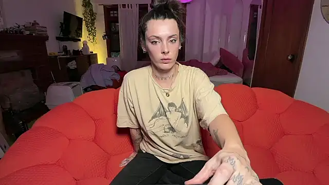 bunnierotten online show from December 18, 2025, 5:12 am