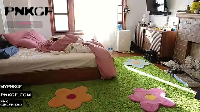 bunnierotten online show from October 4, 2025, 12:01 am