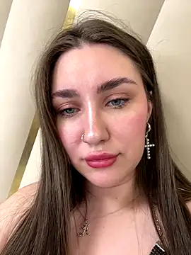 KiraBarlows online show from October 27, 2025, 8:04 am