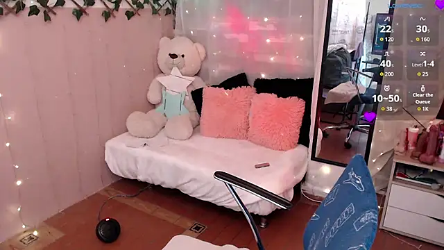 cute bunny95 online show from October 21, 2025, 11:53 am