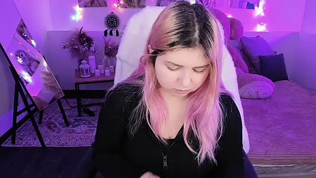 DiaAngell online show from March 11, 2026, 8:25 pm