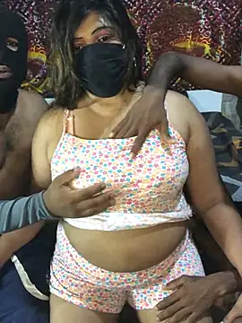 Snapshot of Lovely_WINDI chatting on March 12, 2025, 9:23 am Lovely WINDI online show from March 12, 2025, 9:23 am