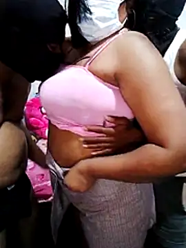 Snapshot of Lovely_WINDI chatting on December 17, 2025, 5:29 pm Lovely WINDI online show from December 17, 2025, 5:29 pm