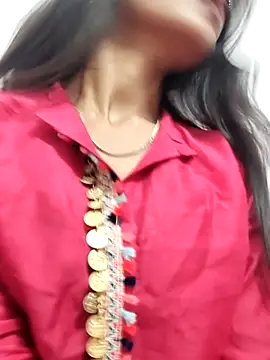 Leoni G online show from November 4, 2025, 8:40 am