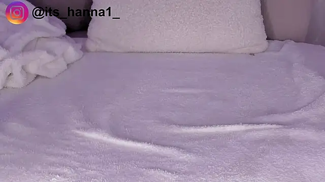 cutte hanna18 online show from June 2, 2026, 9:48 pm