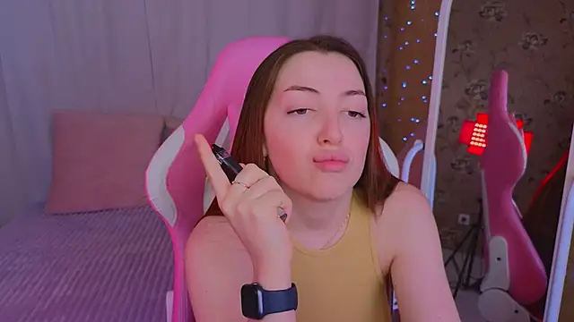 Snapshot of Ann_moon__ chatting on March 17, 2025, 6:32 pm Ann moon online show from March 17, 2025, 6:32 pm