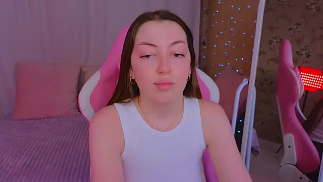 Snapshot of Ann_moon__ chatting on March 19, 2025, 3:29 pm Ann moon online show from March 19, 2025, 3:29 pm