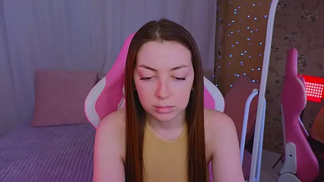 Snapshot of Ann_moon__ chatting on March 17, 2025, 12:25 pm Ann moon online show from March 17, 2025, 12:25 pm