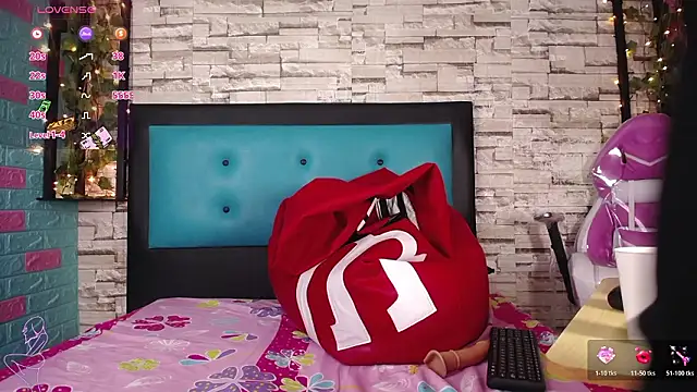 Pink 19 online show from February 3, 2026, 12:43 pm